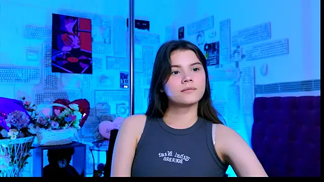 Snapshot of EvaThopson chatting on March 6, 7:14 am EvaThopson online show from March 6, 7:14 am