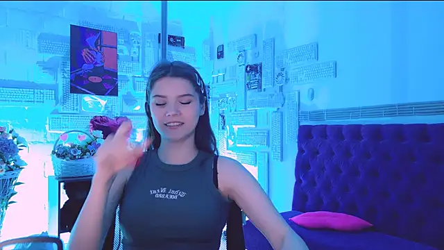 Snapshot of EvaThopson chatting on February 28, 6:52 pm EvaThopson online show from February 28, 6:52 pm