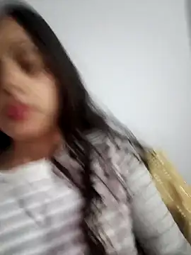 Snapshot of pikubaby chatting on November 3, 6:55 pm pikubaby online show from November 3, 6:55 pm