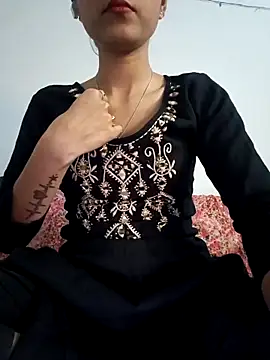 Snapshot of pikubaby chatting on March 17, 6:32 pm pikubaby online show from March 17, 6:32 pm