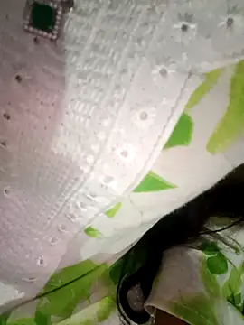 Snapshot of pikubaby chatting on September 19, 7:18 pm pikubaby online show from September 19, 7:18 pm