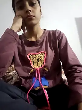 Snapshot of pikubaby chatting on November 11, 7:08 pm pikubaby online show from November 11, 7:08 pm