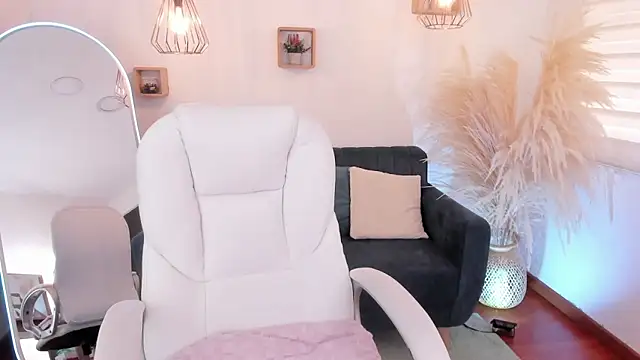 Escarlett Wii online show from October 16, 1:30 pm