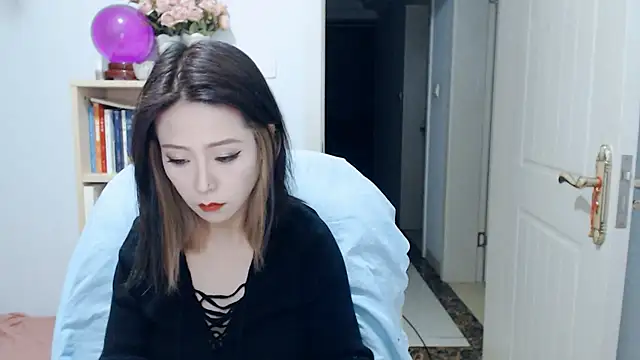 SuSushi728 online show from May 22, 3:10 pm
