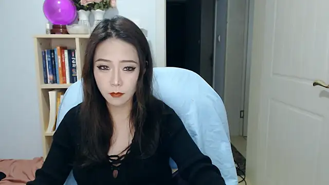 SuSushi728 online show from March 4, 4:15 pm