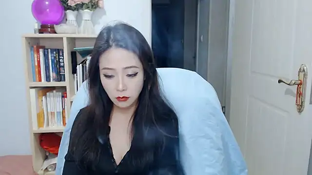 SuSushi728 online show from March 28, 4:41 pm