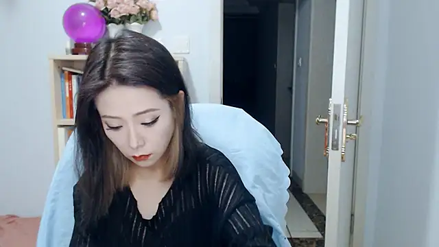 SuSushi728 online show from May 21, 3:31 pm