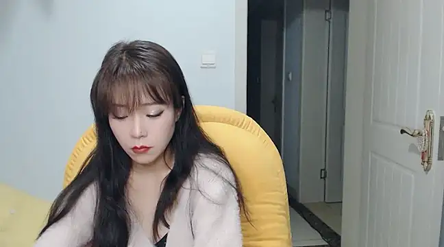 Snapshot of SuSushi728 chatting on February 21, 2:27 pm SuSushi728 online show from February 21, 2:27 pm