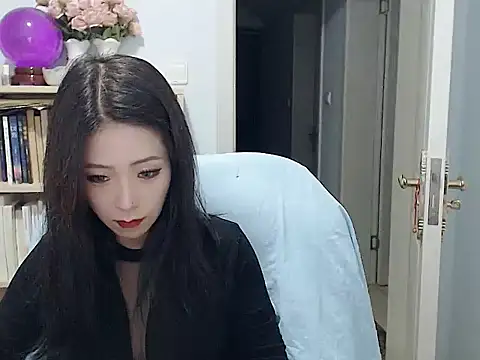 SuSushi728 online show from December 18, 3:49 pm