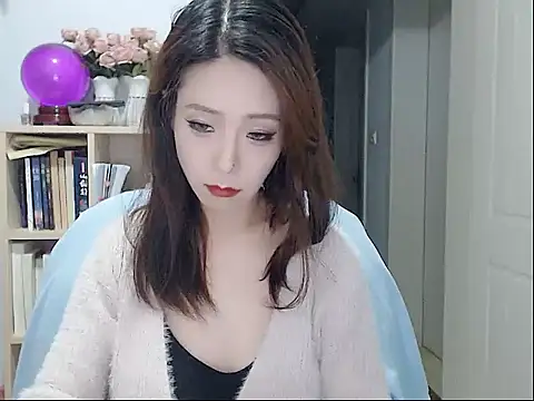 Snapshot of SuSushi728 chatting on November 6, 3:27 pm SuSushi728 online show from November 6, 3:27 pm