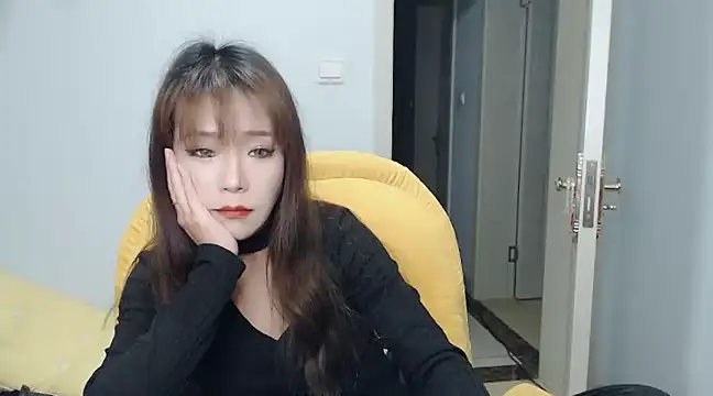 Snapshot of SuSushi728 chatting on February 18, 3:41 pm SuSushi728 online show from February 18, 3:41 pm