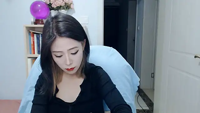 SuSushi728 online show from May 9, 3:04 pm