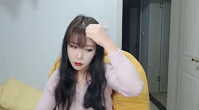 Snapshot of SuSushi728 chatting on February 26, 3:32 pm SuSushi728 online show from February 26, 3:32 pm