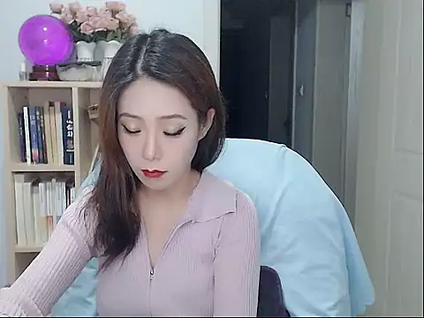 Snapshot of SuSushi728 chatting on October 26, 4:51 pm SuSushi728 online show from October 26, 4:51 pm