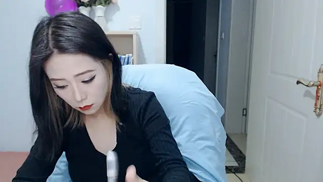 SuSushi728 online show from May 13, 3:41 pm