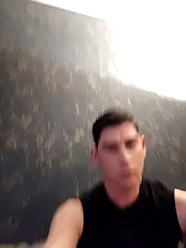 Snapshot of ElyasMatt chatting on January 14, 4:18 pm ElyasMatt online show from January 14, 4:18 pm