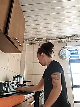 Snapshot of Tefannyy_ chatting on September 28, 2:35 pm Tefannyy online show from September 28, 2:35 pm