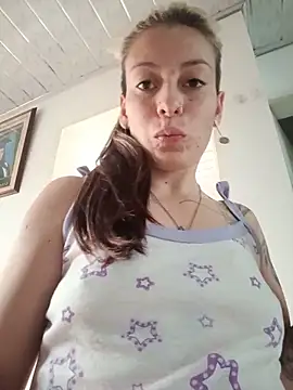 Snapshot of Tefannyy_ chatting on June 9, 3:13 pm Tefannyy online show from June 9, 3:13 pm