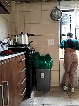 Snapshot of Tefannyy_ chatting on September 9, 4:49 pm Tefannyy online show from September 9, 4:49 pm