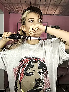 Snapshot of Tefannyy_ chatting on September 24, 4:02 pm Tefannyy online show from September 24, 4:02 pm