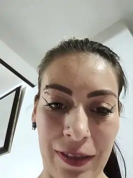 Snapshot of Tefannyy_ chatting on October 7, 5:58 pm Tefannyy online show from October 7, 5:58 pm