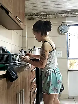 Snapshot of Tefannyy_ chatting on October 8, 1:56 pm Tefannyy online show from October 8, 1:56 pm