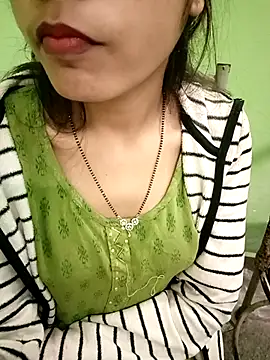 Snapshot of EACH_555 chatting on December 14, 4:56 pm EACH 555 online show from December 14, 4:56 pm