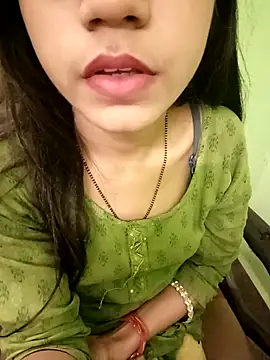 Snapshot of EACH_555 chatting on December 16, 11:25 am EACH 555 online show from December 16, 11:25 am