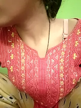 Snapshot of EACH_555 chatting on January 6, 4:55 pm EACH 555 online show from January 6, 4:55 pm