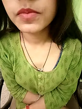 Snapshot of EACH_555 chatting on December 15, 9:09 pm EACH 555 online show from December 15, 9:09 pm