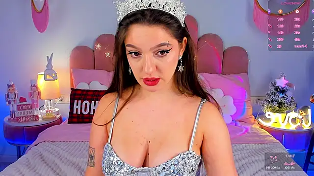 GiaCale online show from December 17, 1:38 pm