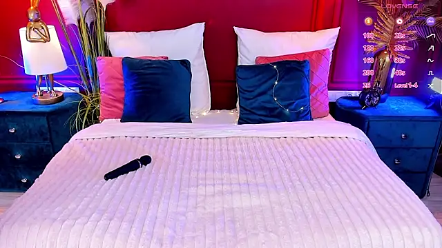 GiaCale online show from March 28, 6:25 am