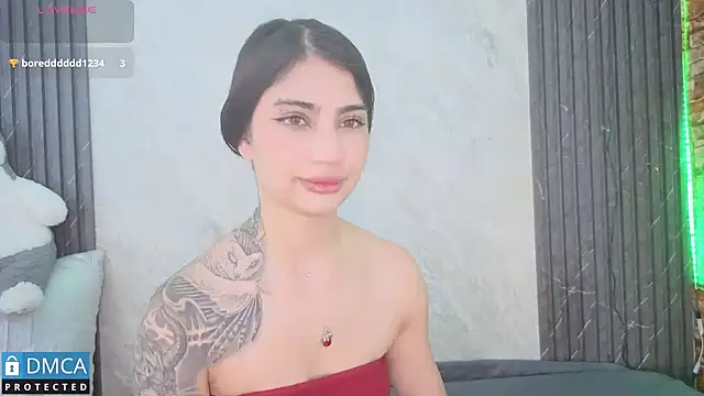 Snapshot of SolBeaumont1 chatting on October 29, 7:35 pm SolBeaumont1 online show from October 29, 7:35 pm