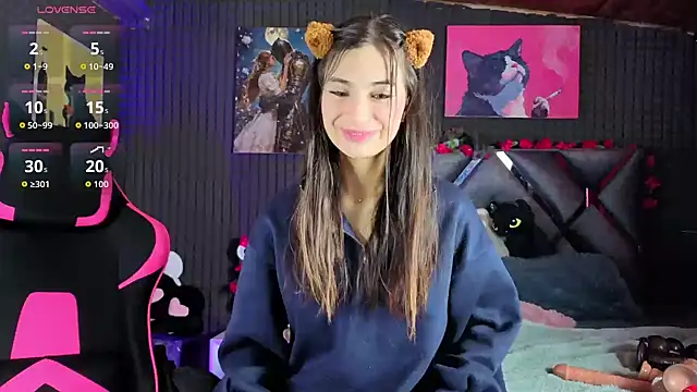 SolBeaumont1 online show from March 15, 9:44 pm