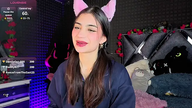 SolBeaumont1 online show from March 6, 10:21 am