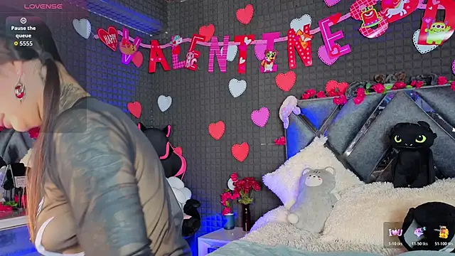 SolBeaumont1 online show from February 16, 7:12 pm