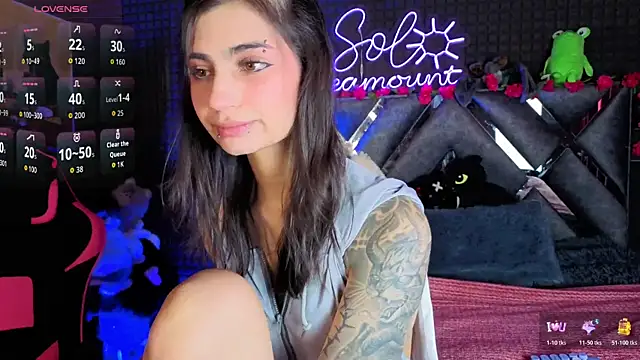 SolBeaumont1 online show from June 24, 7:11 pm