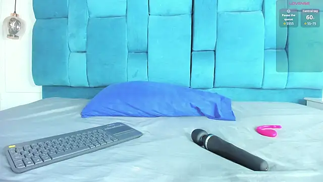 Snapshot of mia__fernandez chatting on June 18, 7:08 pm mia fernandez online show from June 18, 7:08 pm