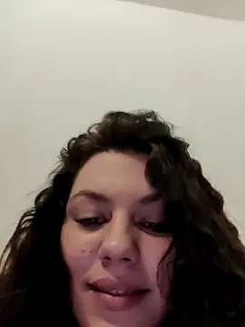 Snapshot of leeya_lee chatting on February 22, 9:15 pm leeya lee online show from February 22, 9:15 pm