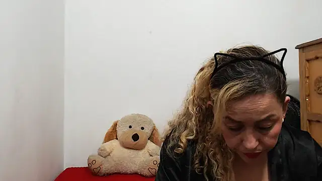 ariellth online show from March 16, 5:48 pm