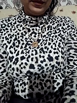 Snapshot of Barby8787 chatting on January 18, 2:44 pm Barby8787 online show from January 18, 2:44 pm