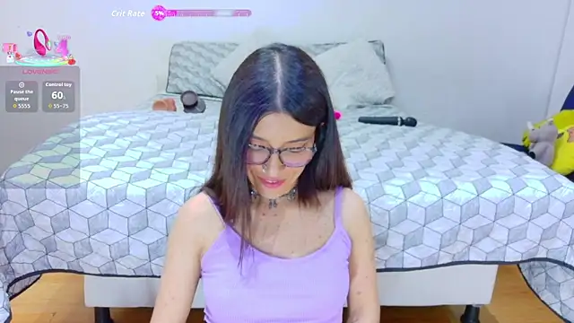  lucysmith online show from November 25, 4:24 am