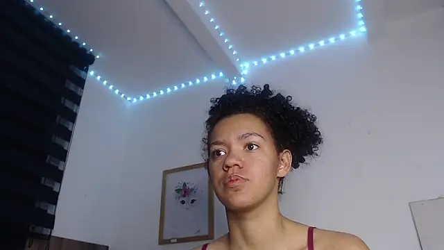 Snapshot of AmarantaFoxx chatting on March 17, 3:36 am AmarantaFoxx online show from March 17, 3:36 am