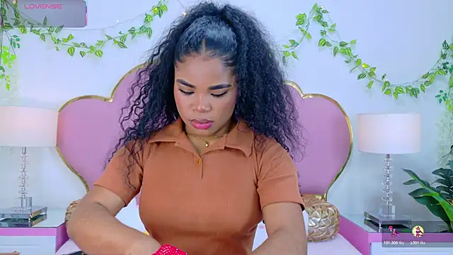 Snapshot of NahiaraReina chatting on November 1, 1:49 pm NahiaraReina online show from November 1, 1:49 pm