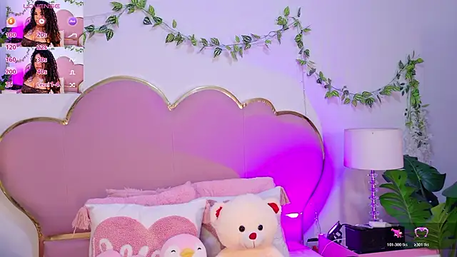 NahiaraReina online show from February 5, 1:29 pm