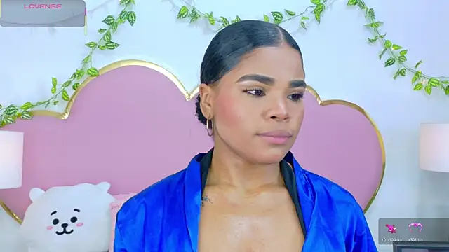 Snapshot of NahiaraReina chatting on November 15, 1:15 pm NahiaraReina online show from November 15, 1:15 pm