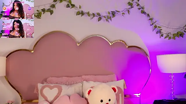 NahiaraReina online show from February 12, 1:55 pm