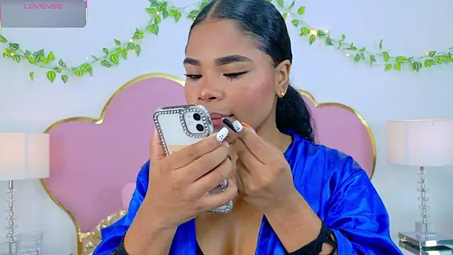 Snapshot of NahiaraReina chatting on October 28, 12:59 pm NahiaraReina online show from October 28, 12:59 pm