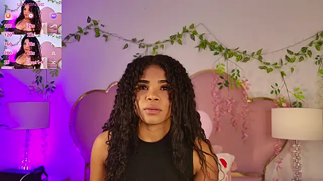 NahiaraReina online show from April 14, 1:16 pm