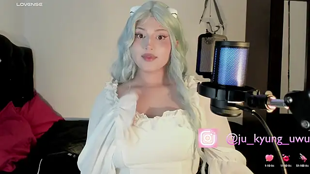 Snapshot of Ju_Kyung chatting on March 4, 7:41 am Ju Kyung online show from March 4, 7:41 am